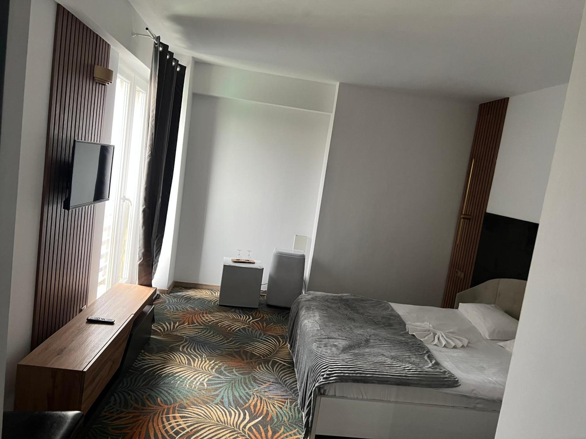 Hotel Sydney Craiova Ngoại thất bức ảnh