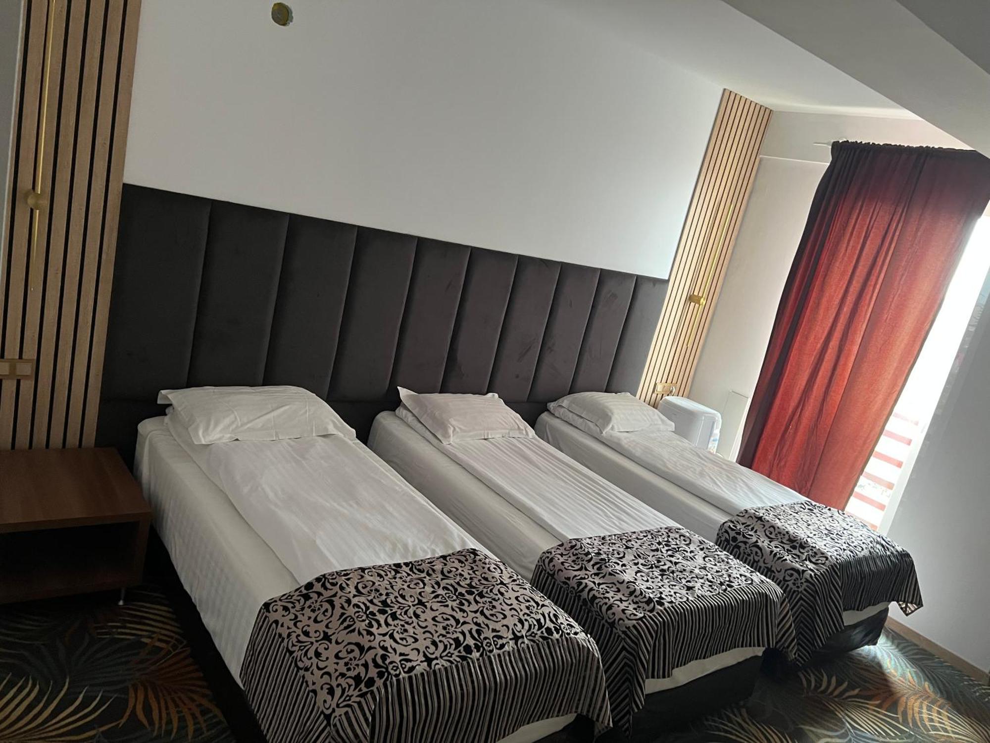 Hotel Sydney Craiova Ngoại thất bức ảnh